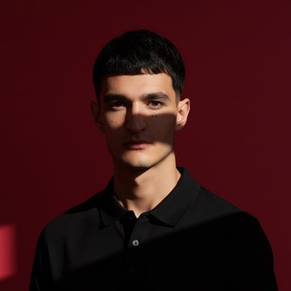 Telegram profile photo for JOH1N.dsgn⚡️ | Инфографика для Wildberries и Uzum | Дизайн карточек для маркетплейсов👉🏻