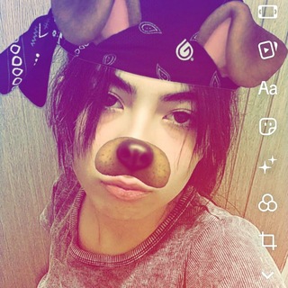Telegram profile photo for 𝐕 | vic | عجایب زندگی عمه یاشی☺️