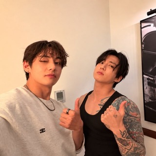 Telegram profile photo for Ꮺ 𝘝𝘬𝘰𝘰𝘬𝘕𝘦𝘱𝘵𝘶𝘯🐰🐻
