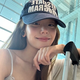 Telegram profile photo for Sweet Hwang