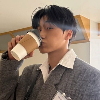 Telegram profile photo for 난류 ✷ turbulence
