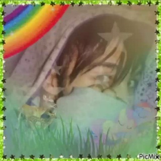 Telegram profile photo for Тори рисует 🧟 (эмо квартет)