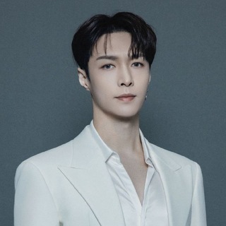 Telegram profile photo for always here w yixing. 🔐