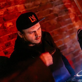 Telegram profile photo for DJ M1d_N19ht