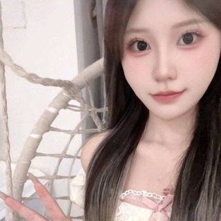 Telegram profile photo for 年年岁岁花相似
