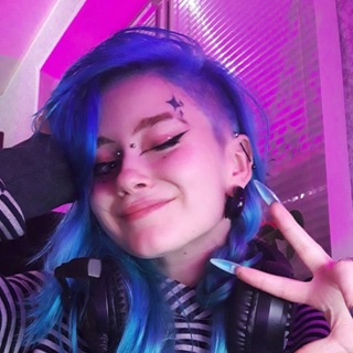 Telegram group profile photo for 💸ИЗОБИЛЬНАЯ ЖЕНЩИНА|MADAM.KOMISSAR💸