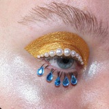 Telegram profile photo for cabaret makeup