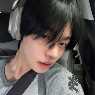 Telegram profile photo for 이 Leo