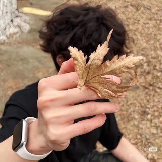Telegram profile photo for 𝙀𝙡𝙞𝙖 𝙈𝙤𝙧𝙚𝙩𝙩𝙞