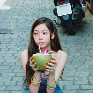 Telegram profile photo for Jia Park. ♥️