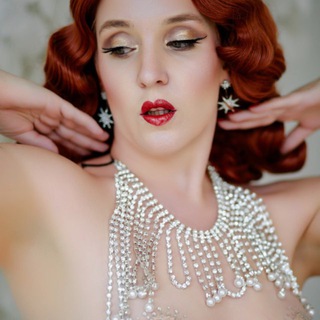 Telegram profile photo for Miss Tea Burlesque/ Бурлеск-артистка МиссТи/ 18+
