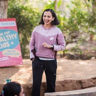 Telegram profile photo for Rujuta Diwekar Unofficial