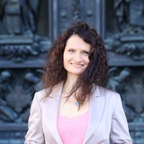 Telegram profile photo for Регина Крашенинникова. Визуальная психодиагностика
