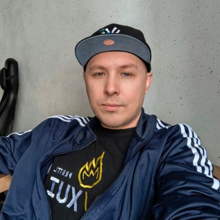 Telegram profile photo for Некреативный директор. CEO Пиробайта