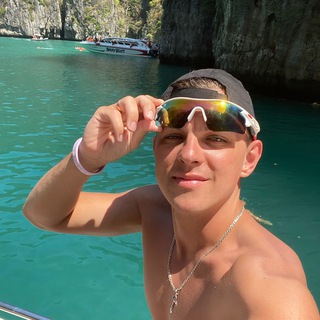 Telegram profile photo for Продаю на wb, коплю на самолет✈️