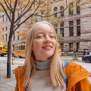 Telegram profile photo for Юля плохому не научит🇨🇦👩🎓