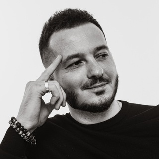 Telegram profile photo for Артём Рошиор | Дневник🦄