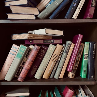 Telegram profile photo for Книжный блог | ririkatari
