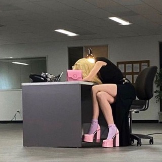 Telegram profile photo for dumb blonde sadness