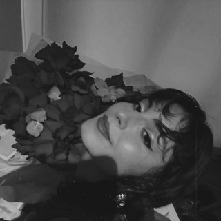 Telegram profile photo for 𝑚𝑎𝑟𝑦𝑡𝑢𝑟𝑥'🌹