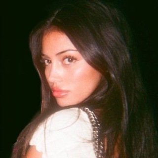 Telegram profile photo for brunette PR