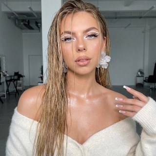 Telegram profile photo for Яна вещает про СММ 🎤💸