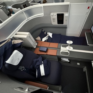 Telegram profile photo for Cheap Business & First Class Flights