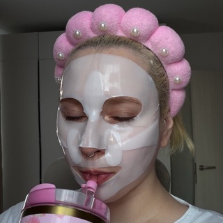 Telegram profile photo for Книги и баночки по полочкам✨