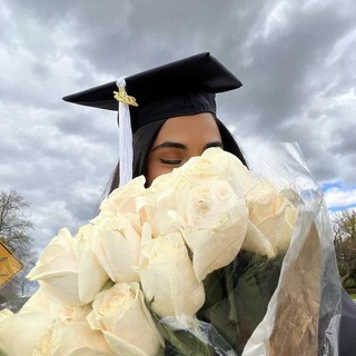 Telegram profile photo for Bilimdon qizlar 🩷👩🏻🎓 ʳᵃˢᵐⁱʸ