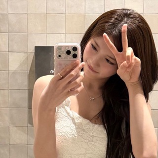 Telegram profile photo for This is Leeseo