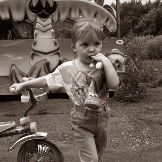 Telegram profile photo for TONKIH // mom's & life blog