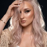 Telegram profile photo for •Нейродизайнер•Ai Креатор•Обучение нейросетям и монтажу