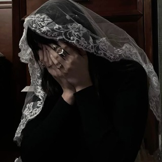 Telegram profile photo for رُبَّما كَاللُوتس