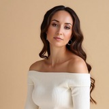 Telegram profile photo for Елена. Менеджер WB / OZON. Нейрофото для товаров.
