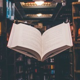 Telegram profile photo for Что почитать 📖