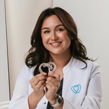 Telegram profile photo for Фарида Солтанова. Стоматолог, элайнеры, виниры. МОСКВА