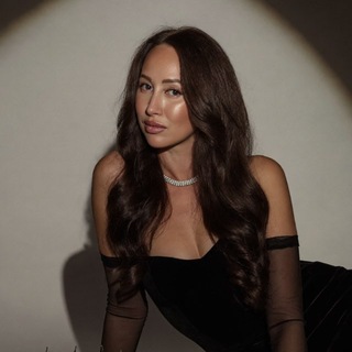 Telegram profile photo for ТАТИ ЗАХАРОВА | AI по-женски. Блог, бизнес и жизнь.
