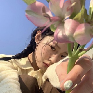 Telegram profile photo for 🤍한국♡ with love, korea✨| korean boys, girls and aesthetic