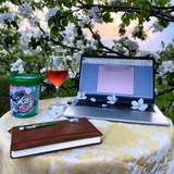 Telegram profile photo for A novice writer | Юлия Иванина | книги 18+😵✍️📜