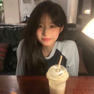 Telegram profile photo for 高铁站/支机卡反