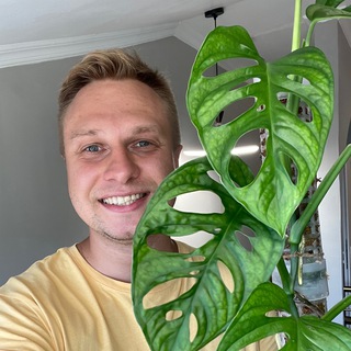 Telegram profile photo for Рома | Поговорим про растения?