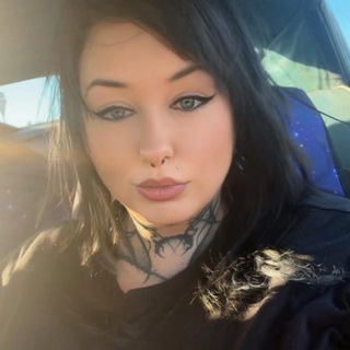 Telegram profile photo for Laura Thomas Research And News