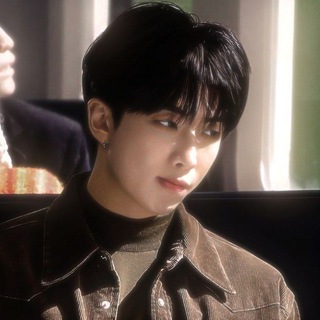 Telegram profile photo for 𝖡𝗅𝗎𝖾 𝖺𝗇𝖽 𝗀𝗋𝖺𝗒سلام؟