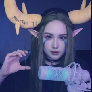 Telegram profile photo for 🤍тітанята