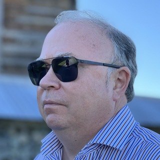 Telegram profile photo for Андрей Караулов*. Правда.