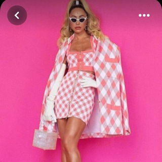 Telegram profile photo for С четырьмя на каблуках
