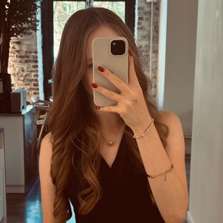 Telegram profile photo for арина любит креветок 🥂