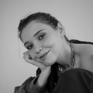 Telegram profile photo for Дарина вещает о био