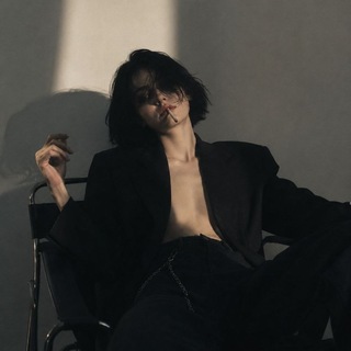 Telegram profile photo for 𝑬𝑴𝑹𝑰𝑺 .