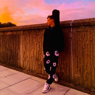 Telegram profile photo for 𝑺𝒕𝒂𝒔 𝑶𝒏 𝑨𝒊𝒓 🎧